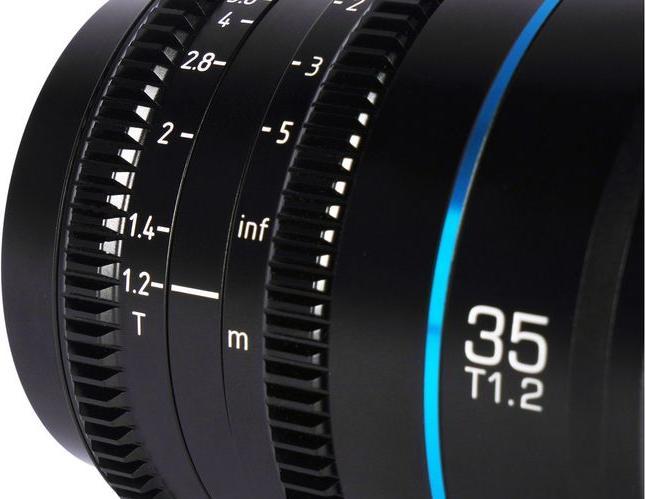 Actual product image Sirui MS35R-G Night Walker 35mm T1.2 S35 Cine Lens (RF Mount Gun Metal Gray) (Novelty) (Special offer) (Canon RF, APS-C / DX)