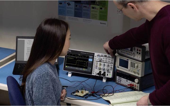 Produktbild Tektronix Digital Oszilloskop