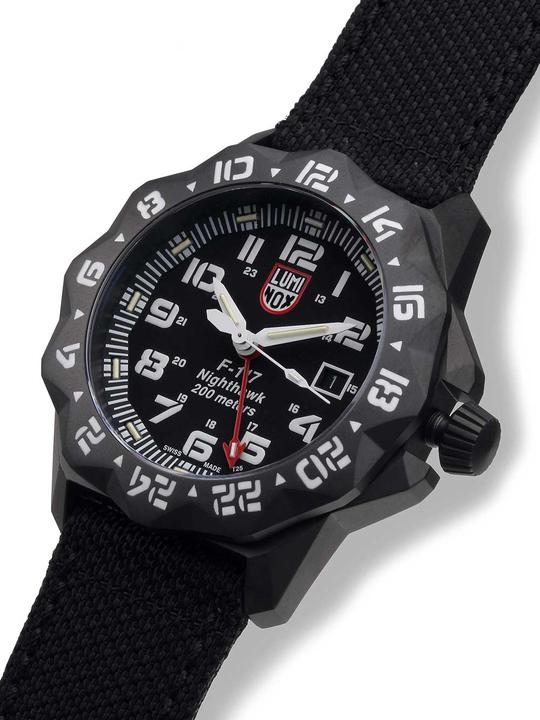 Immagine prodotto Luminox F-117 Nighthawk 6400 Series (Orologio da polso analogico, Orologio sub, Fatto in Svizzera, 44 mm)