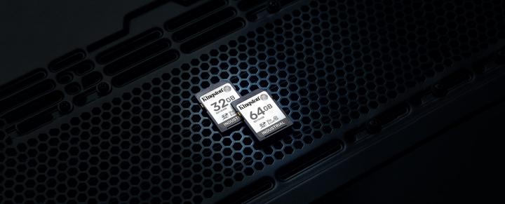 Actual product image Kingston Card Ind. SD +ADP 32GB pSLC (32 GB, SDHC, U3, UHS-I)