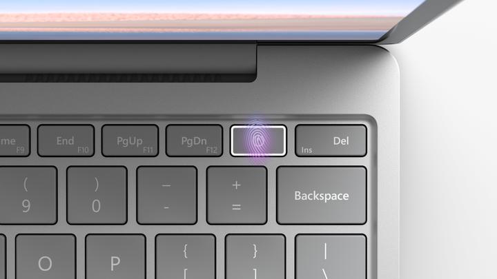 Productafbeelding Microsoft Surface Laptop Go (12.40", Intel Core i5-1035G1, 4 GB, 64 GB, NL)