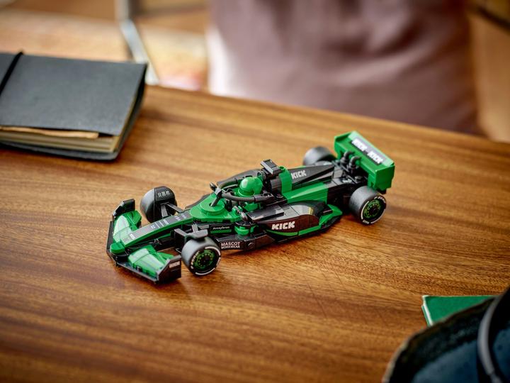 Produktbild LEGO KICK Sauber F1 Team C44 Rennauto (77247, LEGO Speed Champions)