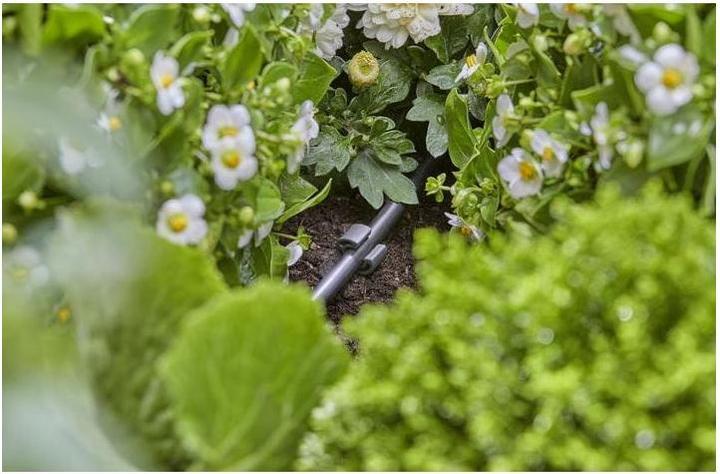 Immagine prodotto Gardena Sistema Micro-Drip (Tubo di gocciolamento + tubo di gocciolamento)