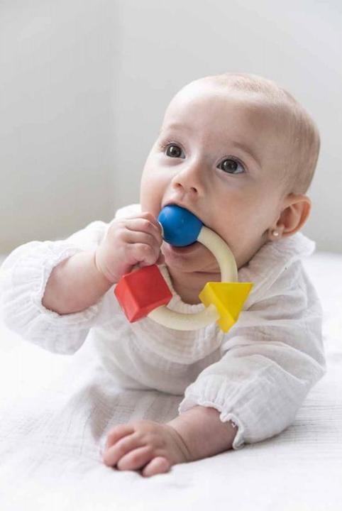 Actual product image Oli and Carol Bauhaus Movement Teething ring basic