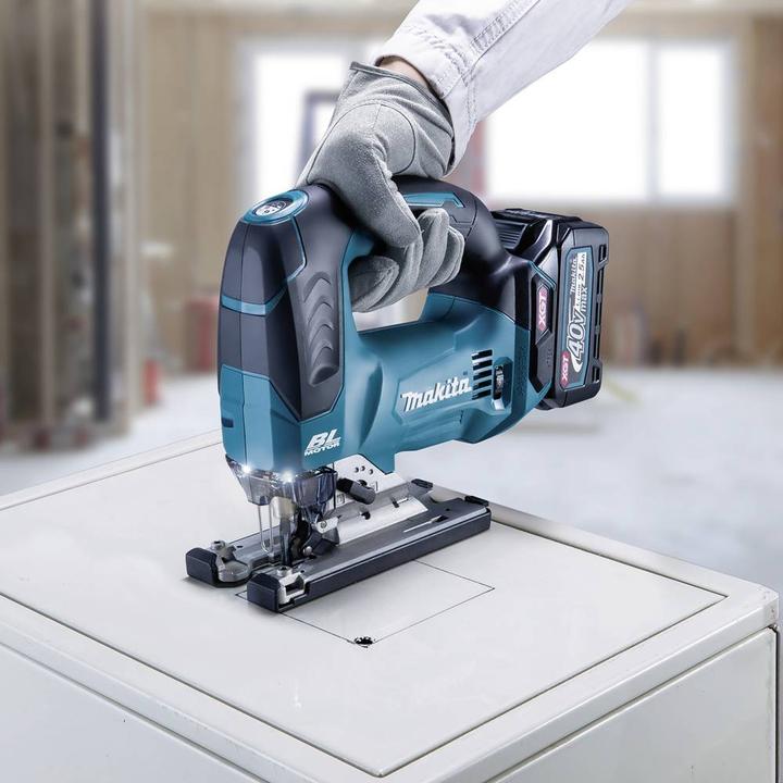 Image du produit Makita Scie à onglets sans fil 40V MAX XGT