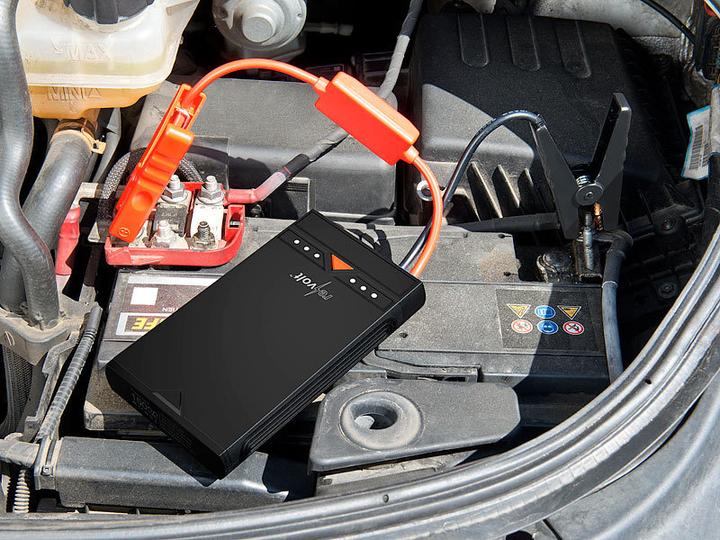 Produktbild Revolt 3in1-Kfz-Starthilfe (6 A, 15300 mAh)