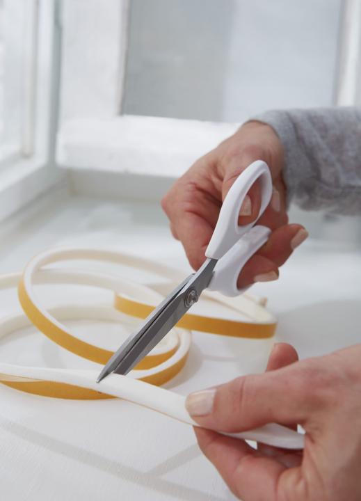 Produktbild tesa tesamoll UNIVERSAL Schaumstoffdichtung, selbstklebend, zum Isolieren