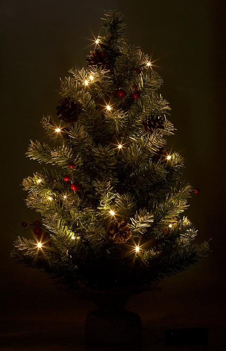Produktbild Britesta Deko-Weihnachtsbaum (60 cm)