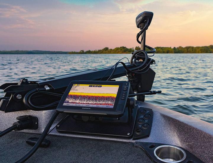 Actual product image Garmin Echomap UHD 72cv, without transducer