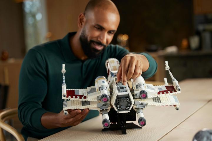 Actual product image LEGO X-Wing Starfighter (75355, LEGO Star Wars, LEGO Rare Sets)