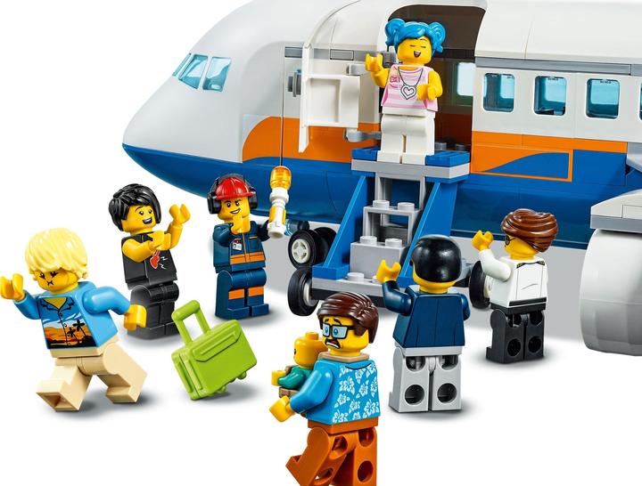 Produktbild LEGO Passagierflugzeug (60262, LEGO City)