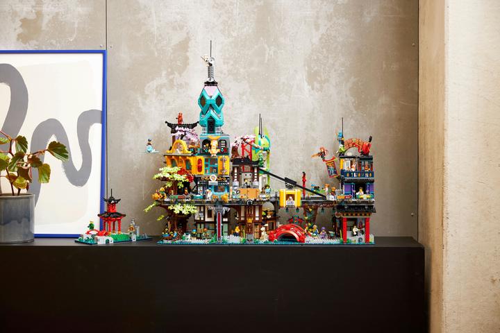 Image du produit LEGO Ninjago - Marchés en ville (71799, LEGO Ninjago, LEGO difficiles à trouver)