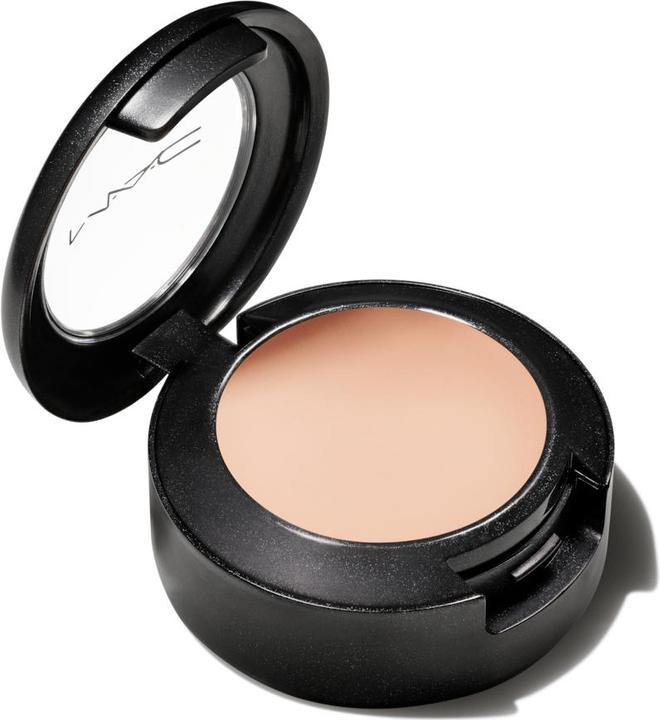 Produktbild MAC Cosmetics Studio Finish Concealer (NC15)