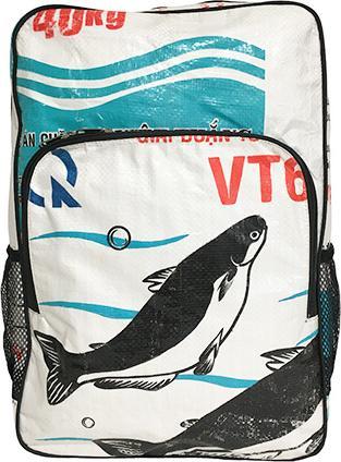 Bekos Upcycling - Tagesrucksack aus recycelten Fischfuttersäcke weiss