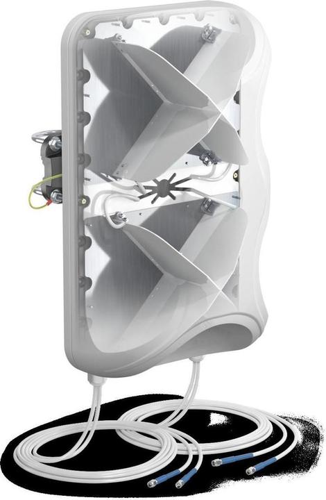 Produktbild Quwireless AP5G4-G - QuPanel 5GLTE Global MIMO 4x4, 5m (5G)