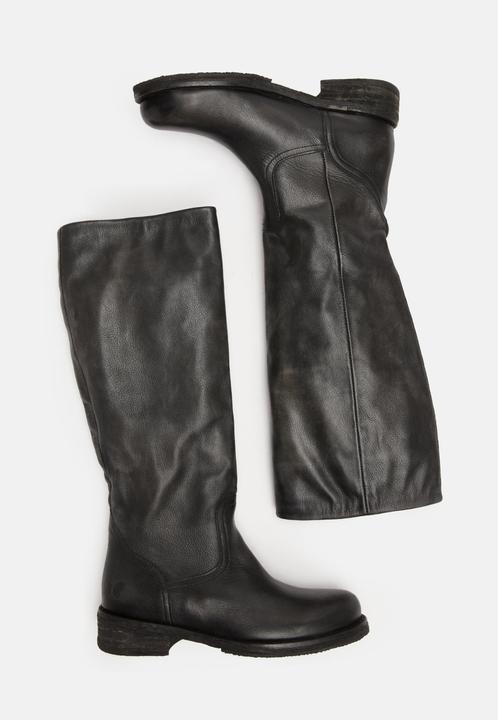 Actual product image Felmini Cooper A712, the biker boot from, is made from smooth leather with a vintage leather finish and (42)
