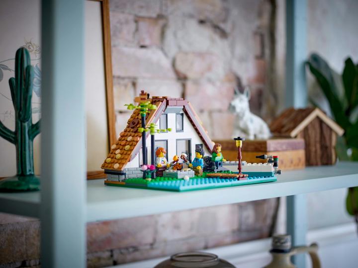 Produktbild LEGO Gemütliches Haus (31139, LEGO Creator 3-in-1)