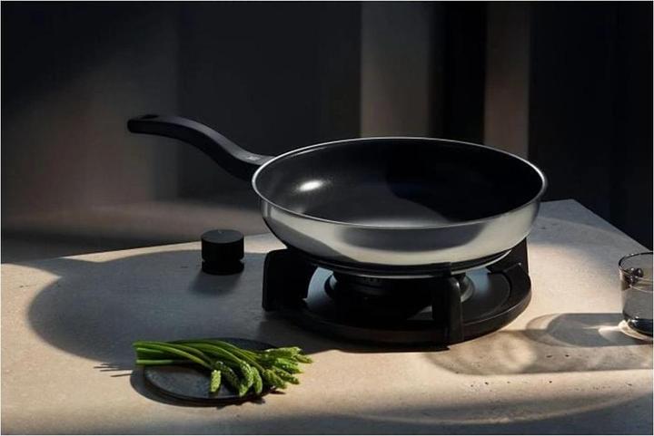 Immagine prodotto WMF Padella per maniglie (28 cm, Padella per friggere, Acciaio inossidabile)