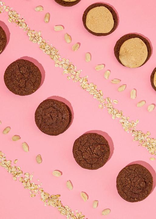 Actual product image KoRo Round crispy biscuit with oats and peanut butter filling (2160 g)