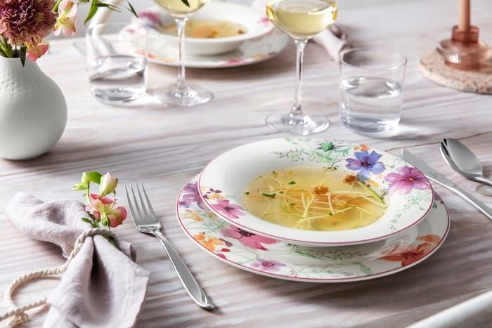 Immagine prodotto Villeroy & Boch Set di calici d'acqua 4 pezzi LA DIVINA (33 cl, 4 Occhiali, Set di bicchieri da vino)