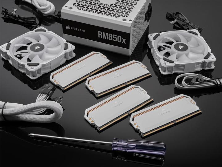 Image du produit Corsair Dominator Platinum RGB (2 x 16GB, 5600 MHz, RAM DDR5, DIMM)