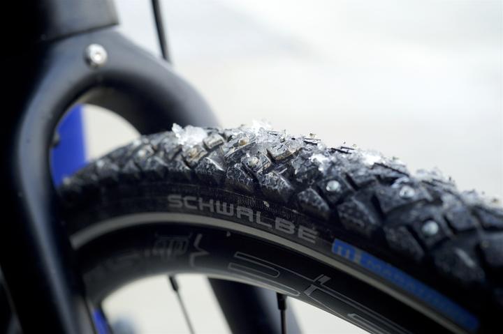 Actual product image Schwalbe Marathon Winter Plus (28 x 1.35, 35-622)