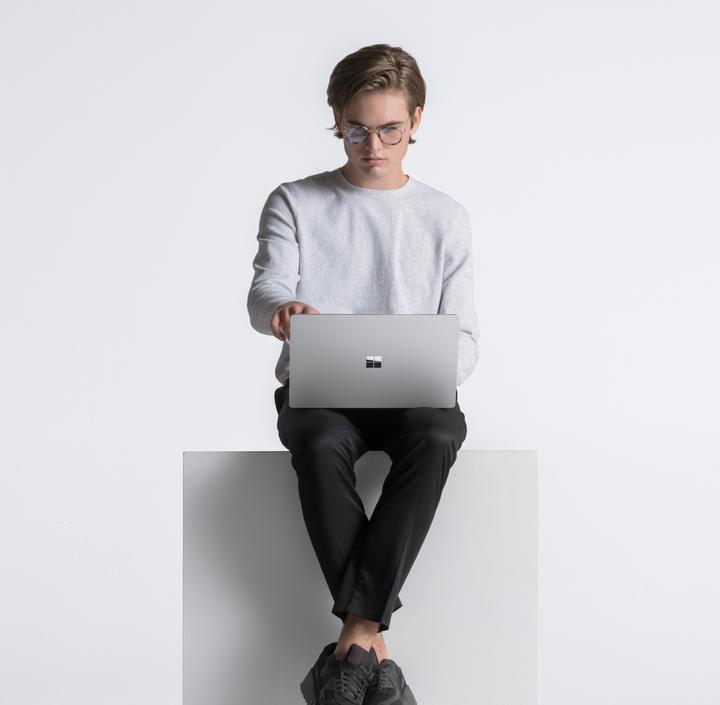 Produktbild Microsoft Surface Laptop 4 (Französische Tastatur) (15", Intel Core i7-1185G7, 16 GB, 256 GB, Ohne Tastaturlayout)