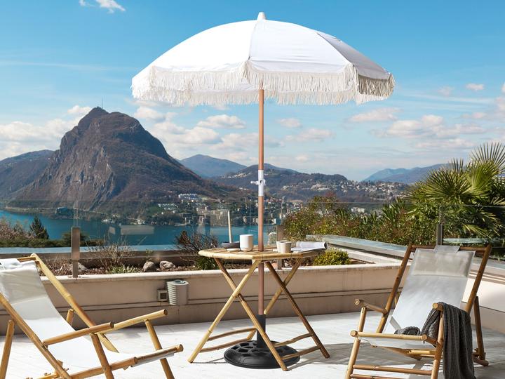 Image du produit Beliani Parasol ⌀ 150 cm blanc avec volant MONDELLO (1.50 m)