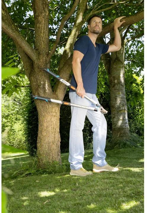 Actual product image Gardena TeleCut long branch shears 650-900B