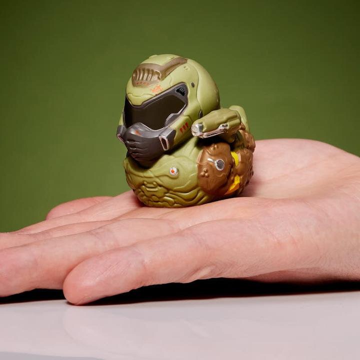 Produktbild Numskull Mini Canard de bain - Doom - Doomguy (Édition baignoire) - 8cm