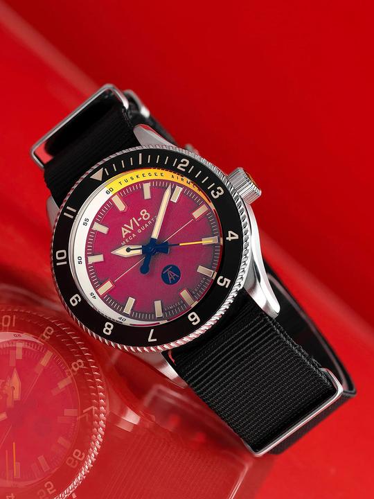Actual product image AVI-8 AV-4103-04 Tuskegee Airmen Limited Edition Men's Watch 40mm 5ATM (Analogue wristwatch, 40 mm)