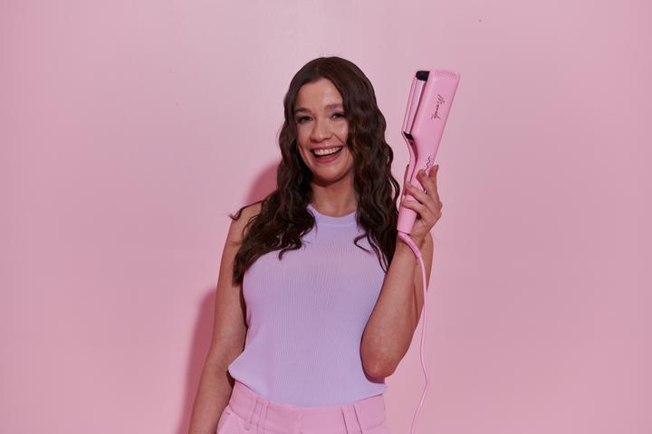 Image du produit Mermade Le nouveau Double Waver de Hair incarne la philosophie "Moins, c'est plus". Avec son design