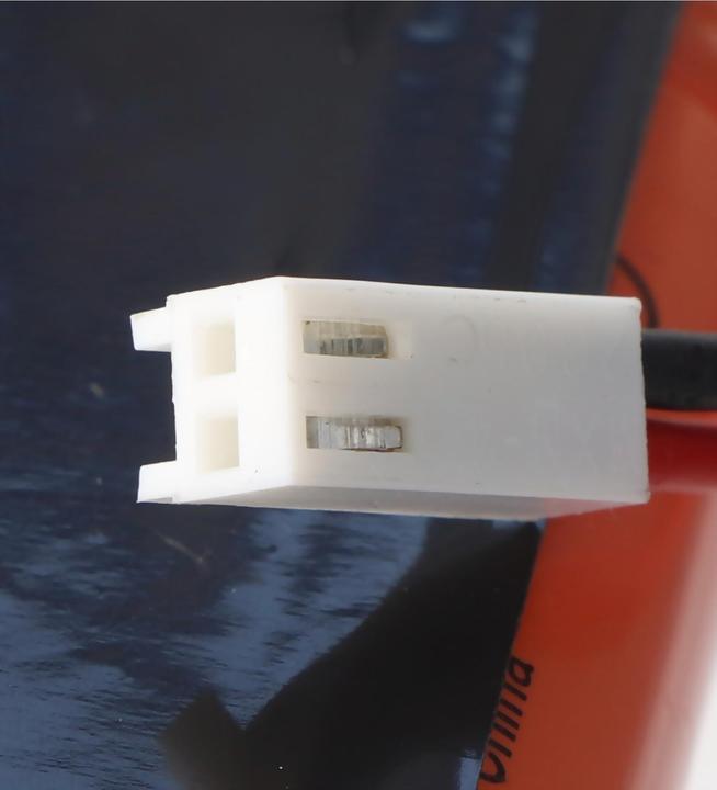 Actual product image XCell Emergency light battery NiMH 4.8V 3700mAh L2x2 4/3A with 100mm cable and plug replaces GP400LAHT4S6 (1 pcs., 3700 mAh, Rechargeable battery)