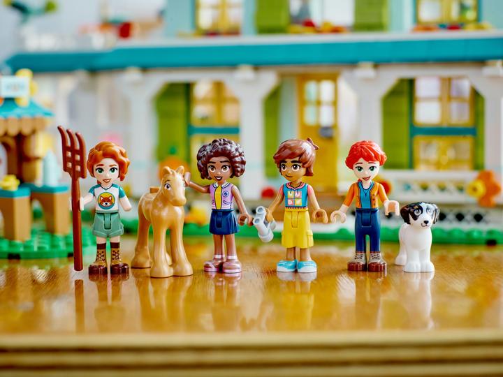Actual product image LEGO 41730 Confidential (41730, LEGO Friends)