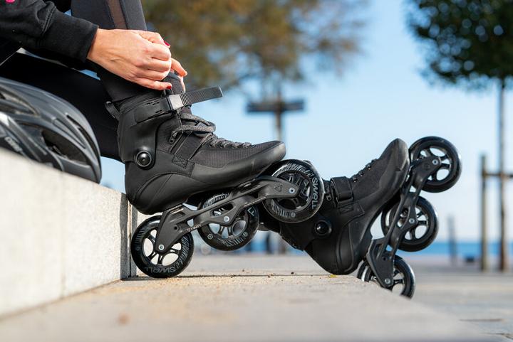 Actual product image Powerslide SWELL PERFORMANCE SKATES Triple Black 110 39 (39)
