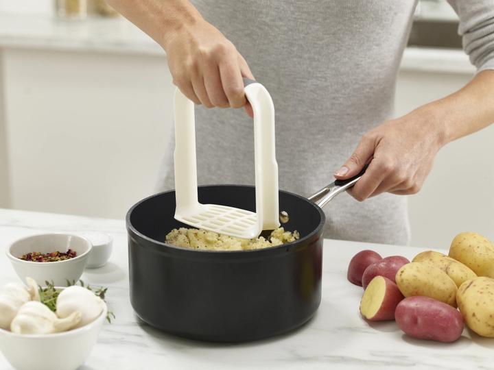 Produktbild Joseph Joseph Easy-Mash Ergonomischer Kartoffelstampfer - Weiss