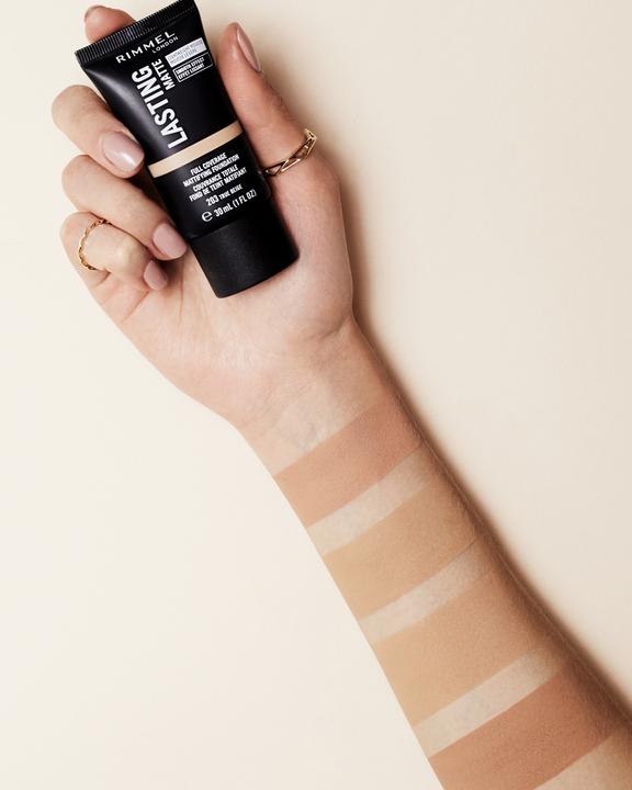 Produktbild Rimmel London Lasting Matte Full Coverage (400 Natural Beige)