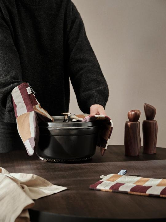Actual product image Ferm Living Section Oven Mitt (100% organic cotton with recycled polyester filling)