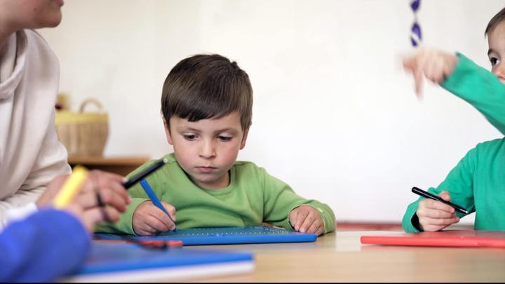Actual product image TollesfürKinder Magnetic magic board