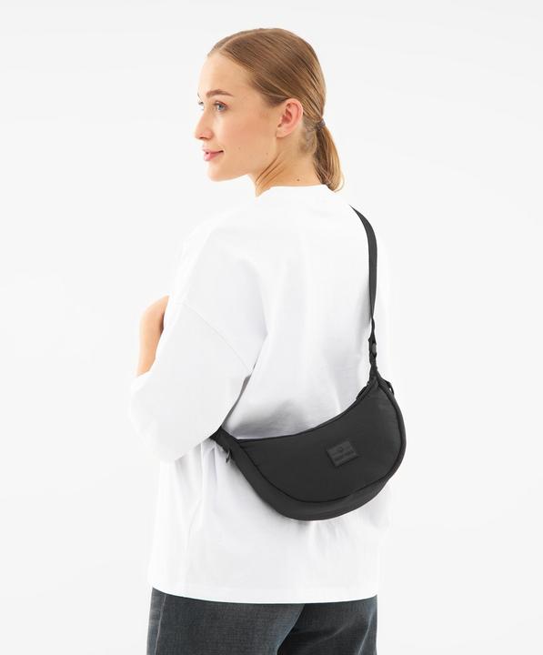 Produktbild Johnny Urban Half Moon Bag Kaia Small