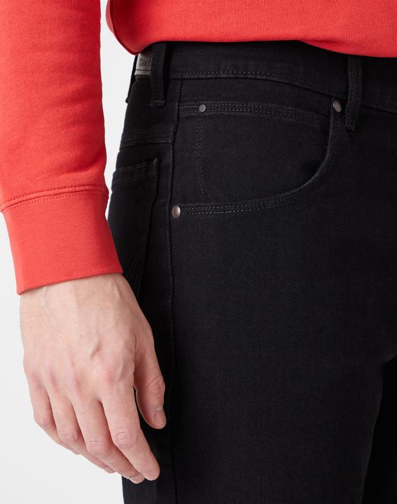 Actual product image Wrangler Authentic Straight (W38/L30)