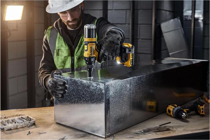 Image du produit DeWalt DCF403NT-XJ
