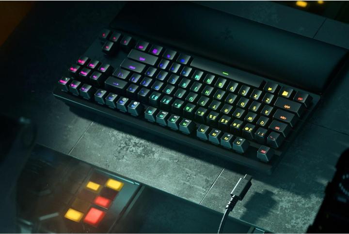 Actual product image Razer Huntsman V2 (DE, Cable)