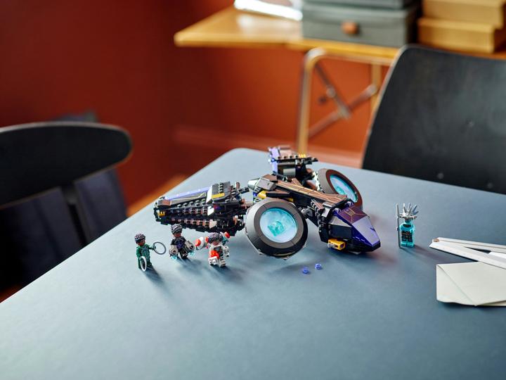 Actual product image LEGO Shuri's Sunbird (76211, LEGO Marvel)