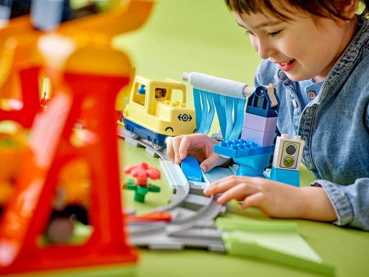 Immagine prodotto LEGO Grosse interaktive Eisenbahn (10428)