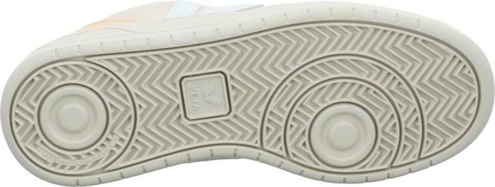 Actual product image Veja V-10 (37)