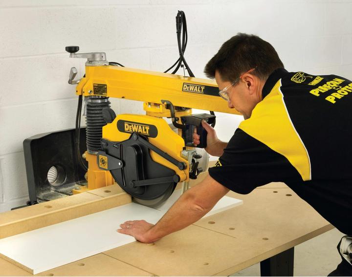 Actual product image DeWalt DW729KN