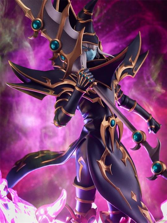 Actual product image Furyu Yu-Gi-Oh! statuette PVC 1/7 Duel Monsters Dark Paladin 35 cm