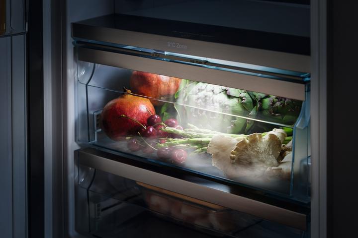 Produktbild Miele Kühl- / Gefrierkombination KFN 7795 C (246 l)