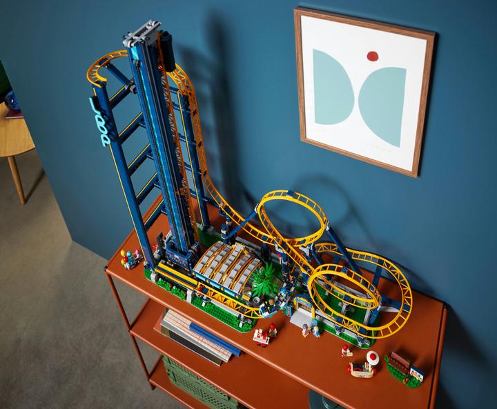 Actual product image LEGO Looping roller coaster (10303, LEGO Icons, LEGO Rare Sets)